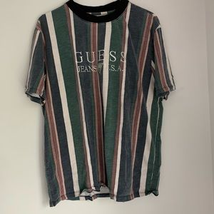 Original design GUESS short sleeve in Men’s Medium